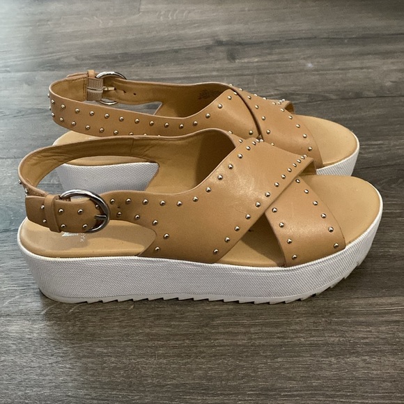 Marc Fisher Deliah Platform Wedge Sandals in Tan - Picture 3 of 6